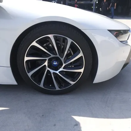 [첨단타이어] BMW I8 순정 다이아몬드컷팅->블랙유광 색상변경 휠복원 전주휠복원,전북휠복원 익산휠복원, 김제휠복원, 군산휠복원, 정읍휠복원, 남원휠복원,전주휠도색,전주휠용접,휠 / 전주