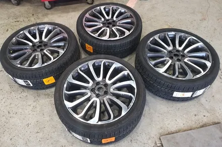 [첨단타이어] 레인지로버 21인치->오토바이오그라피 275/40R22 컨티 CRC LX SPORT CSI 타이어 조합 / 전주