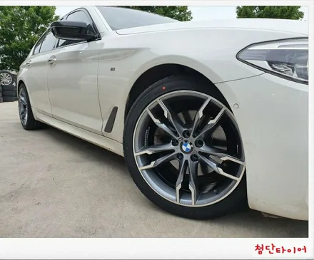 [첨단타이어]BMW520d 순정18인치->19인치 인치업!(신형휠+ 새타이어 조합)전주휠복원,정읍휠 익산휠복원, 김제휠복원, 군산휠복원,남원휠,광주휠,충북충남휠,전남순천휠,대전휠 / 전주