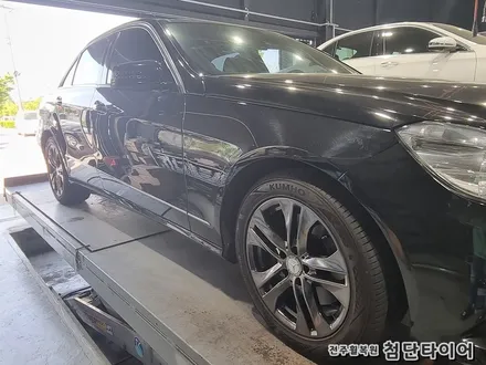 [전주휠복원 첨단타이어] 벤츠E350 17인치 순정휠(다이아몬드컷팅휠)-> 블랙크롬 복원휠 교체작업! / 전주
