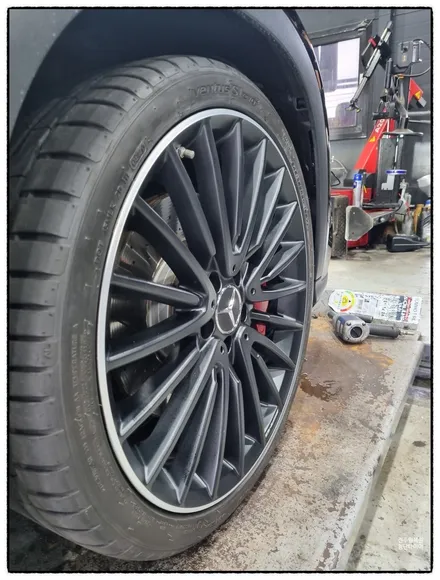 [전주 휠복원 첨단타이어]벤츠GLA 45 AMG 순정20인치 휠복원(블랙반무광휠복원)군산김제익산휠복원, 대전광주휠복원, 서천목포대천휠복원,전주휠타이어인치업, 충북충남휠복원,전주튜닝 / 전주