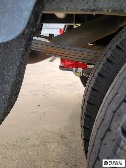 [전주김제 휠복원 첨단타이어] 봉고 1.2톤 애쇼쇼바 + 우레탄 스프링패드 장착 하체보강 튜닝 차체처짐 개선+판스프링보강+하체보강-군산김제익산휠복원, 대전광주휠복원 / 전주