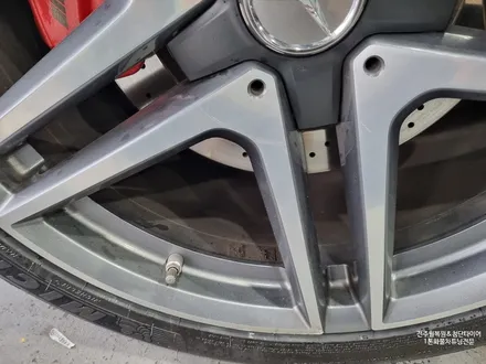 벤츠S63 AMG 순정20인치휠->다이아몬드컷팅 휠복원 튜닝 정읍휠복원,대전휠광주휠,충북충남휠,전주자동차휠,광주휠복원, 김제휠복원,군산휠복원,전주자동차휠 / 전주