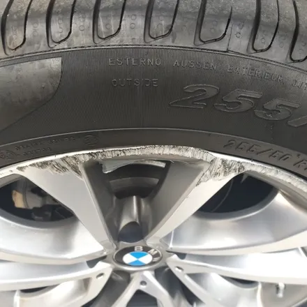 [첨단타이어]BMW X6  순정19인치 다이아몬드컷팅 휠복원 +휠용접+휠수리 전주휠복원,전북휠복원 익산휠복원, 김제휠복원, 군산휠복원,  정읍휠복원, 남원휠복원,전주휠도색 / 전주