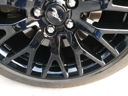 [첨단타이어] 머스탱 GT 5.0 Coupe 19인치 블랙유광 휠복원 / 전주