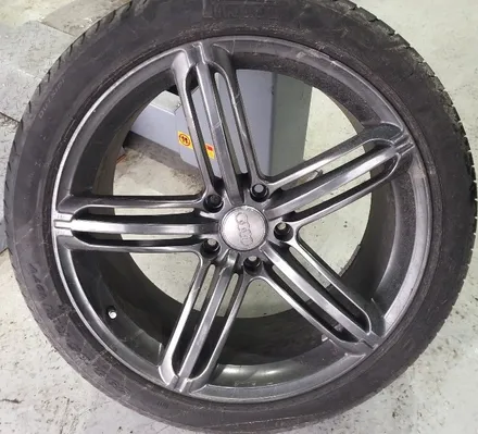 [첨단타이어] 아우디 Q7 3.5 TDI 21인치 블랙크롬 순정휠->레인지로버스포츠 블랙무광 복원휠로 교체!! / 전주