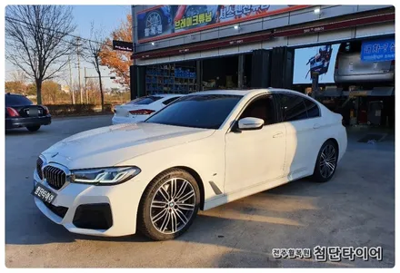[전주휠복원 첨단타이어]BMW530i 순정19인치->19인치 인치업(BMW 530i  G30 664M 정품+미쉐린타이어 PS4- / 전주