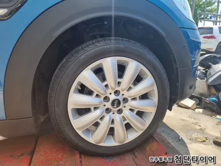 [전주휠복원 첨단타이어] 미니컨트리맨 쿠퍼D 순정18인치 휠복원휠도색 / 전주