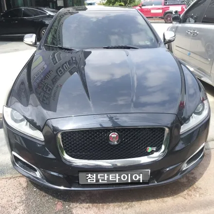 [첨단타이어] 재규어 XJ HRE 정품 22인치 3피스휠 실리콘 불량으로 휠수리 /휠복원 / 전주