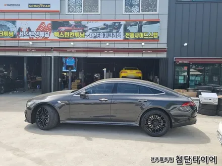 [전주휠복원 첨단타이어] 벤츠 GT43 AMG 순정20인치 컷팅->블랙유광 휠복원 작업!정읍휠,익산김제군산휠,순창남원휠복원,대전휠광주휠복원,충북충남휠,전주자동차튜닝 휠도색 / 전주