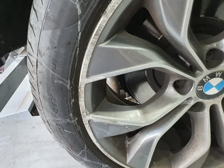 [첨단타이어] BMW X4 20d 순정19인치 다이아몬드컷팅 휠복원 - / 전주
