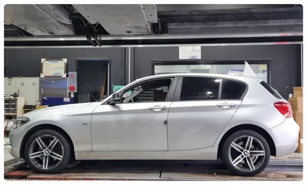 [전주 휠복원 첨단타이어]BMW118d Y자 스포크휠 17인치 휠크랙발생->순정17인치 다이아몬컷팅휠 +2254517 금호 솔루스 TA51 정읍익산김제휠복원, 군산광주대전휠복원튜닝 / 전주