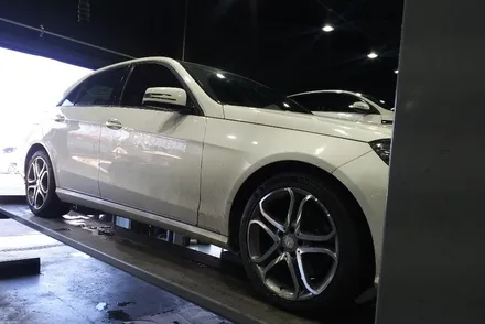 [첨단타이어] 벤츠 E250CDI 순정18인치 ->벤츠E클래스 컷팅휠 교체 작업후기! / 전주