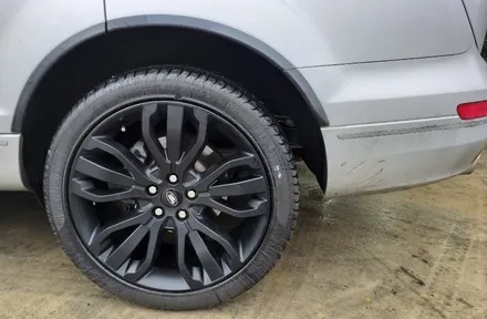 [첨단타이어] 아우디 Q7 3.5 TDI 21인치 블랙크롬 순정휠->레인지로버스포츠 블랙무광 복원휠로 교체!! / 전주