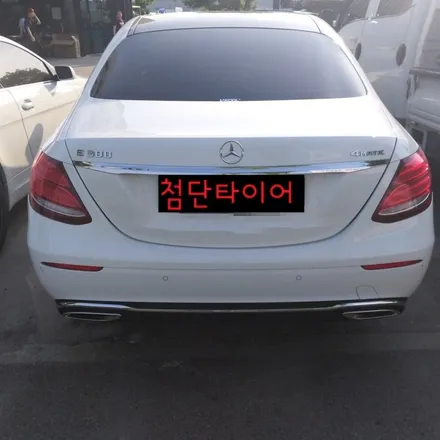 [첨단타이어]  벤츠 E300 순정 18인치 다이아몬드컷팅 휠복원-전주휠복원,전북휠복원 익산휠복원, 김제휠복원, 군산휠복원, 정읍휠복원, 남원휠복원,전주휠도색.전주렉스턴칸튜닝 / 전주