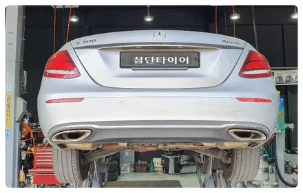 [첨단타이어] 벤츠E300 순정18인치 휠복원 교체!전주휠복원,정읍휠 익산휠복원, 김제휠복원, 군산휠복원,남원휠,광주휠,충북충남휠,전남순천휠,대전휠,전주휠타이어,전주튜닝,목포휠 / 전주