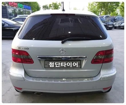 [첨단타이어] 벤츠B200 17인치 순정도장휠->블랙크롬 복원휠 교체!전주휠복원,정읍휠 익산휠복원, 김제휠복원, 군산휠복원,남원휠,광주휠,충북충남휠,전남순천휠,대전휠,자동차튜닝 / 전주