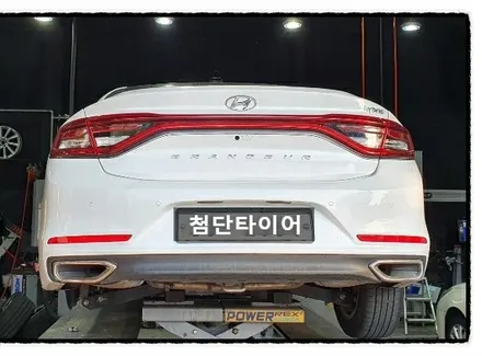 [첨단타이어]  그랜져IG 하이브리드 순정17인치 휠복원 교체작업!전주휠복원,정읍휠 익산휠복원, 김제휠복원, 군산휠복원,남원휠,광주휠,충북충남휠,전남순천휠,대전휠,자동차튜닝,전주휠 / 전주