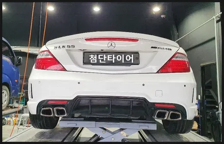 [첨단타이어] 벤츠SLK55 AMG 19인치 휠굴절+휠크랙 발생-> 휠복원+새타이어 교체!전주휠복원,정읍익산김제군산휠복원,대전휠광주휠,충북충남휠,전주자동차튜닝,중고휠타이어,사제휠 / 전주