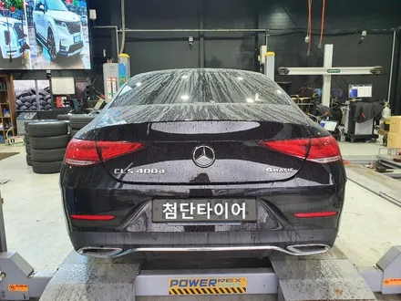 [전주휠복원 첨단타이어] 벤츠CLS400d 순정20인치 휠복원/휠수리/ / 전주