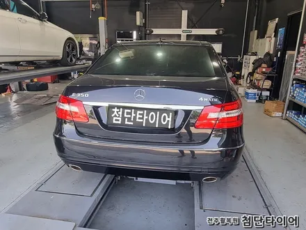 [전주휠복원 첨단타이어] 벤츠E350 17인치 순정휠(다이아몬드컷팅휠)-> 블랙크롬 복원휠 교체작업! / 전주