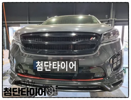 [전주 휠복원 첨단타이어] 올쏘렌토 20인치 휴볼트 실버폴리쉬 ->블랙크롬 휠복원+ 255/45R20 금호 크루젠 HP71 조합! / 전주