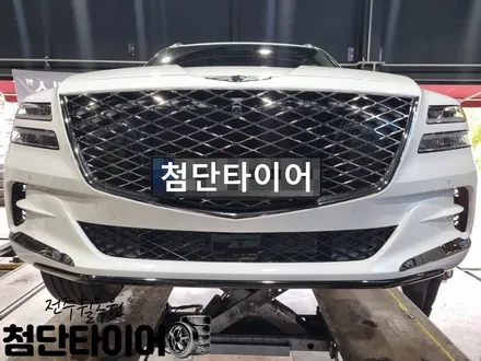 [전주 휠복원 첨단타이어] 제네시스GV80 순정20인치-> 22인치 인치업(제네시스GV80 블랙크롬순정복원휠+금호타이어 265/40R22 크루젠 HP71) / 전주