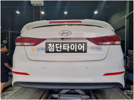 [전주 휠복원 첨단타이어] 아반떼AD 순정17인치->사제휠 TE37 화이트 복원휠튜닝- / 전주