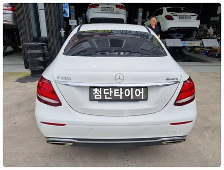 [전주 휠복원 첨단타이어]벤츠E300 순정18인치 휠스크래치->휠복원-정읍익산김제군휠복원,대전휠광주휠,충북충남휠,전주자동차휠,김제휠복원,군산휠복원,익산휠복원,광주휠복원 / 전주