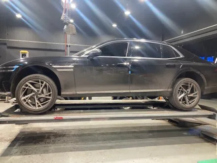 현대 제네시스 G90 20인치 순정 휠복원 전주휠타이어,군산익산휠복원,광주목포여수휠복원,경남경북휠복원,서천대천휠복원,대전휠복원,휠튜닝인치업 / 광주,전주,완주,익산,김제