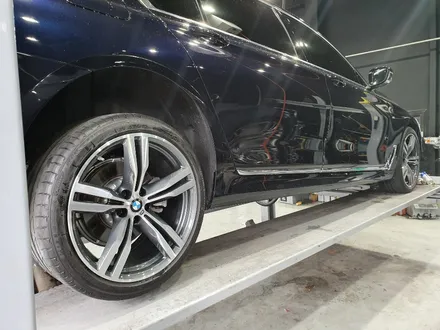 [첨단타이어] BMW 730d 순정 20인치 다이아몬드컷팅 휠복원 / 전주
