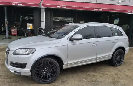[첨단타이어] 아우디 Q7 3.5 TDI 21인치 블랙크롬 순정휠->레인지로버스포츠 블랙무광 복원휠로 교체!! / 전주