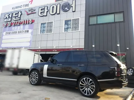 [첨단타이어] 레인지로버 21인치->오토바이오그라피 275/40R22 컨티 CRC LX SPORT CSI 타이어 조합 / 전주