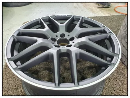[첨단타이어]벤츠GLE63s AMG 22인치 정품휠복원(블랙무광+다이아몬드컷팅) / 전주