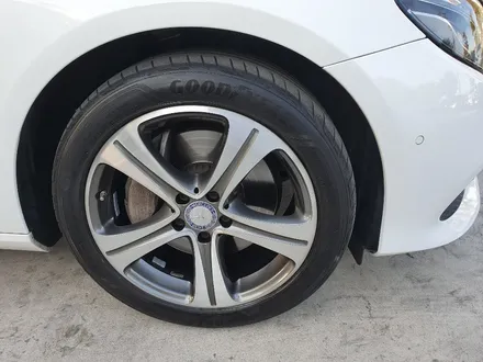 [첨단타이어] 벤츠E300 순정18인치 다이아몬드컷팅 복원휠로 교체 / 전주