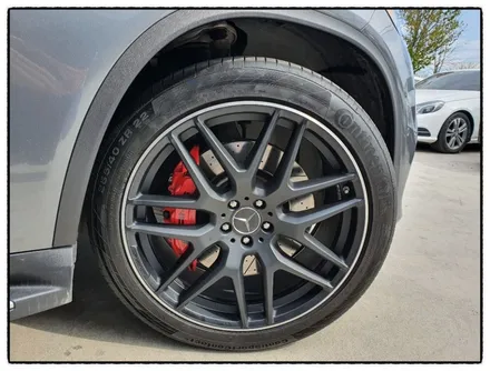 [첨단타이어]벤츠GLE63s AMG 22인치 정품휠복원(블랙무광+다이아몬드컷팅) / 전주