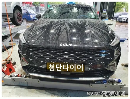 [전주휠복원 첨단타이어] 기아 신형 K8 17인치 순정휠-> 블랙유광 휠복원/휠도색, / 전주