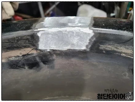 [전주 휠복원 첨단타이어] 벤츠 CLS450 순정20인치 휠크랙발생-> 아르곤 휠용접=휠수리, / 전주
