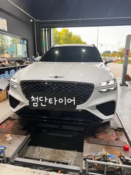 [전주 휠복원 첨단타이어] 현대 제네시스 GV70 순정 19인치 도장휠⇨21인치 블랙유광 순정복원휠+한국타이어 김제익산군산휠복원,부안정읍휠복원,대전광주휠복원,서천대천휠복원,휠타이어 / 전주