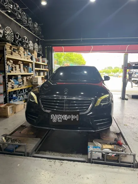 [전주 휠복원 첨단타이어] 벤츠 S350d 사제 20인치 컷팅휠⇨블랙유광으로 휠복원 김제익산군산휠복원,대전광주휠복원,서천대천휠복원,여수목포휠복원,전북전남휠복원,충북충남휠복원,휠튜닝 / 전주