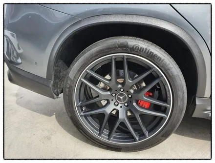 [첨단타이어]벤츠GLE63s AMG 22인치 정품휠복원(블랙무광+다이아몬드컷팅) / 전주