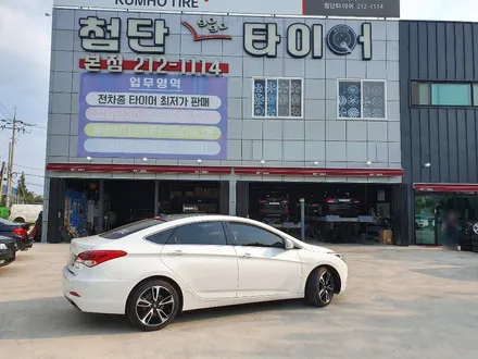 [첨단타이어] 현대 I40 신형18인치 다이아몬드컷팅 휠복원 - 전주휠복원,전주타이어 익산휠복원, 김제휠복원, 군산휠복원,광주휠복원,정읍휠복원-전주자동차튜닝,전주휠,전주중고휠. / 전주