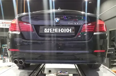 [첨단타이어] BMW520d 순정17인치 휠타이어->스퍼터링크롬복원휠+금호타이어 225/55R17 TA31 장착 / 전주