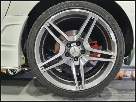 [첨단타이어] 벤츠SLK55 AMG 19인치 휠굴절+휠크랙 발생-> 휠복원+새타이어 교체!전주휠복원,정읍익산김제군산휠복원,대전휠광주휠,충북충남휠,전주자동차튜닝,중고휠타이어,사제휠 / 전주