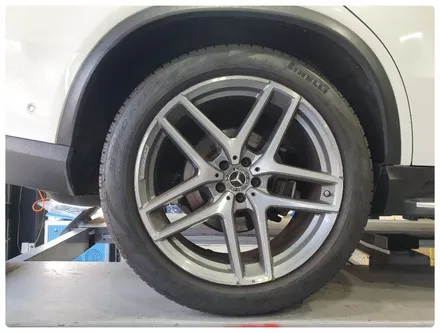 [전주휠복원 첨단타이어] 벤츠GLE350d 쿠페 순정21인치 다이아몬드컷팅 휠복원+ 275/45R21 피넬리 / 전주