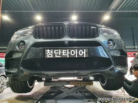 [전주휠복원 첨단타이어] BMWX6m 순정20인치-> 21인치 인치업( G바디 신형휠 + 피넬리 피제로 런플랫타이어교체) / 전주