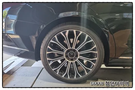 [전주휠복원 첨단타이어] 벤츠S560e 정품20인치 다이아몬드컷팅 휠복원! / 전주