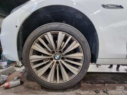 [전주 휠복원 첨단타이어] BMW GT 순정19인치-> 휠타이어튜닝(BMW GT 순정휠 커스텀 복원휠+2454519 2754019 금호 솔루스 TA51정읍익산김제군휠복원,대전휠광주 / 전주