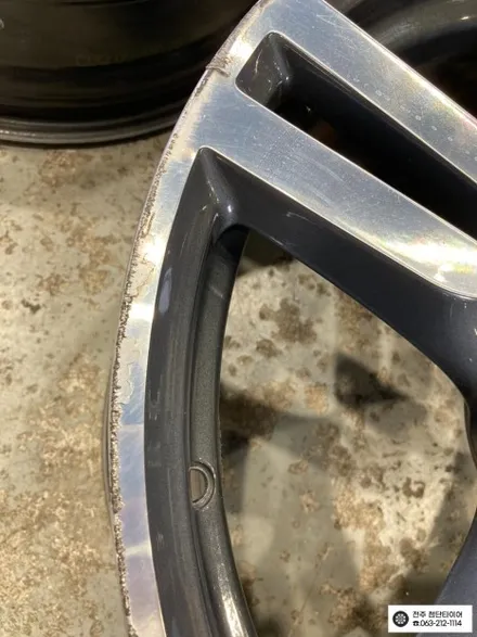 BMW 730ld 순정 20인치 휠 -> 다이아몬드 컷팅 휠복원 튜닝 광주대전휠복원 군산휠복원,충남충북휠복원,서천대천휠복원,여수목포휠복원,전주휠튜닝 / 전주
