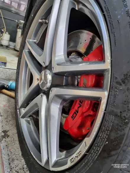 벤츠S63 AMG 순정20인치휠->다이아몬드컷팅 휠복원 튜닝 정읍휠복원,대전휠광주휠,충북충남휠,전주자동차휠,광주휠복원, 김제휠복원,군산휠복원,전주자동차휠 / 전주